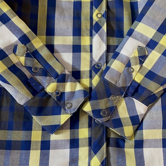 The North Face, Women’s, Plaid, Snap Front, Jacket. - Picture 6 of 11